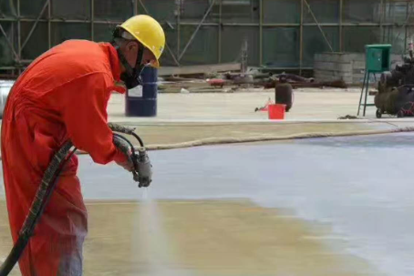 西安彩色路面喷涂是一种为路面